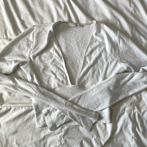 Aritzia Long Sleeve Top - Picture 1 of 2